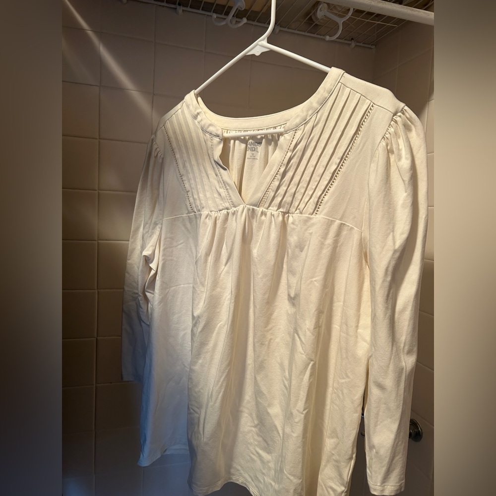 Lands' End 1X Cream Jersey Blouse with Pleated Design